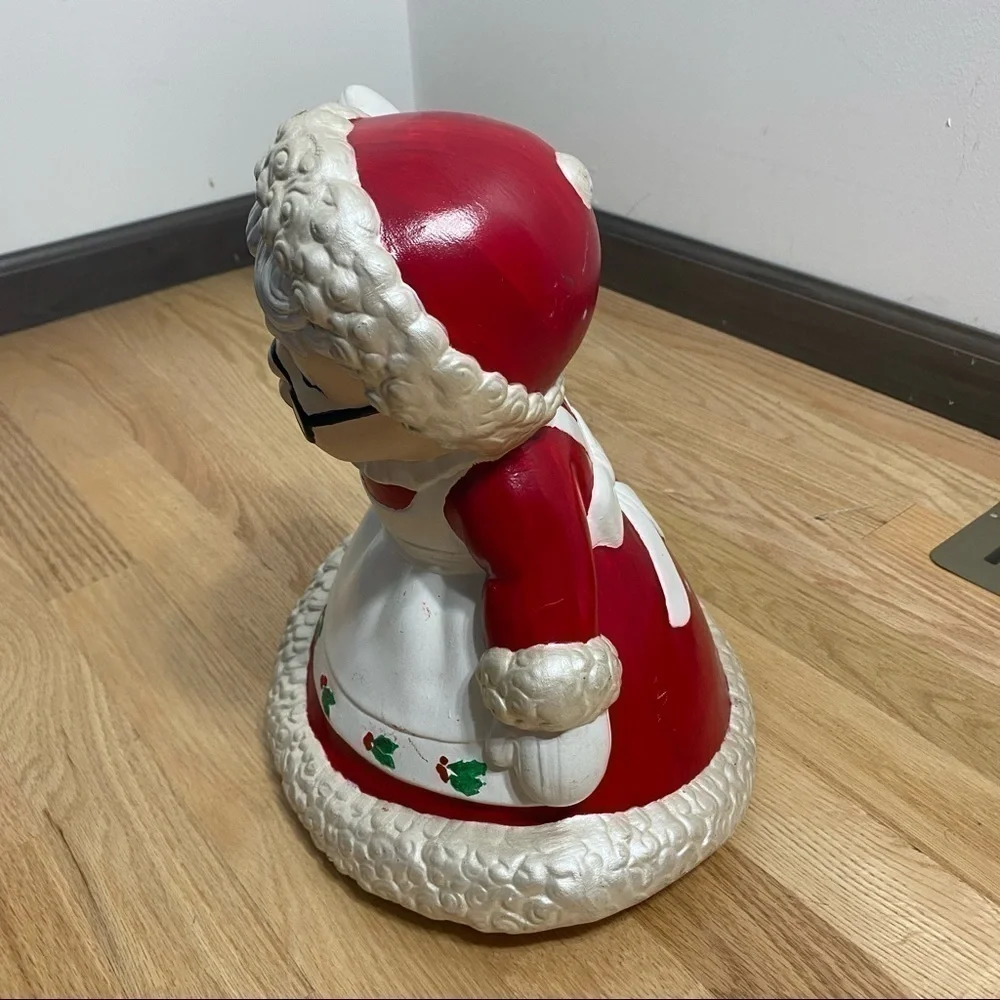 Vintage mrs clause
